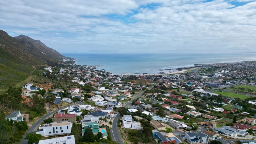 0 Bedroom Property for Sale in Mountainside Western Cape